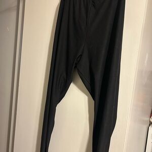 Sleek Black Women's Leggings